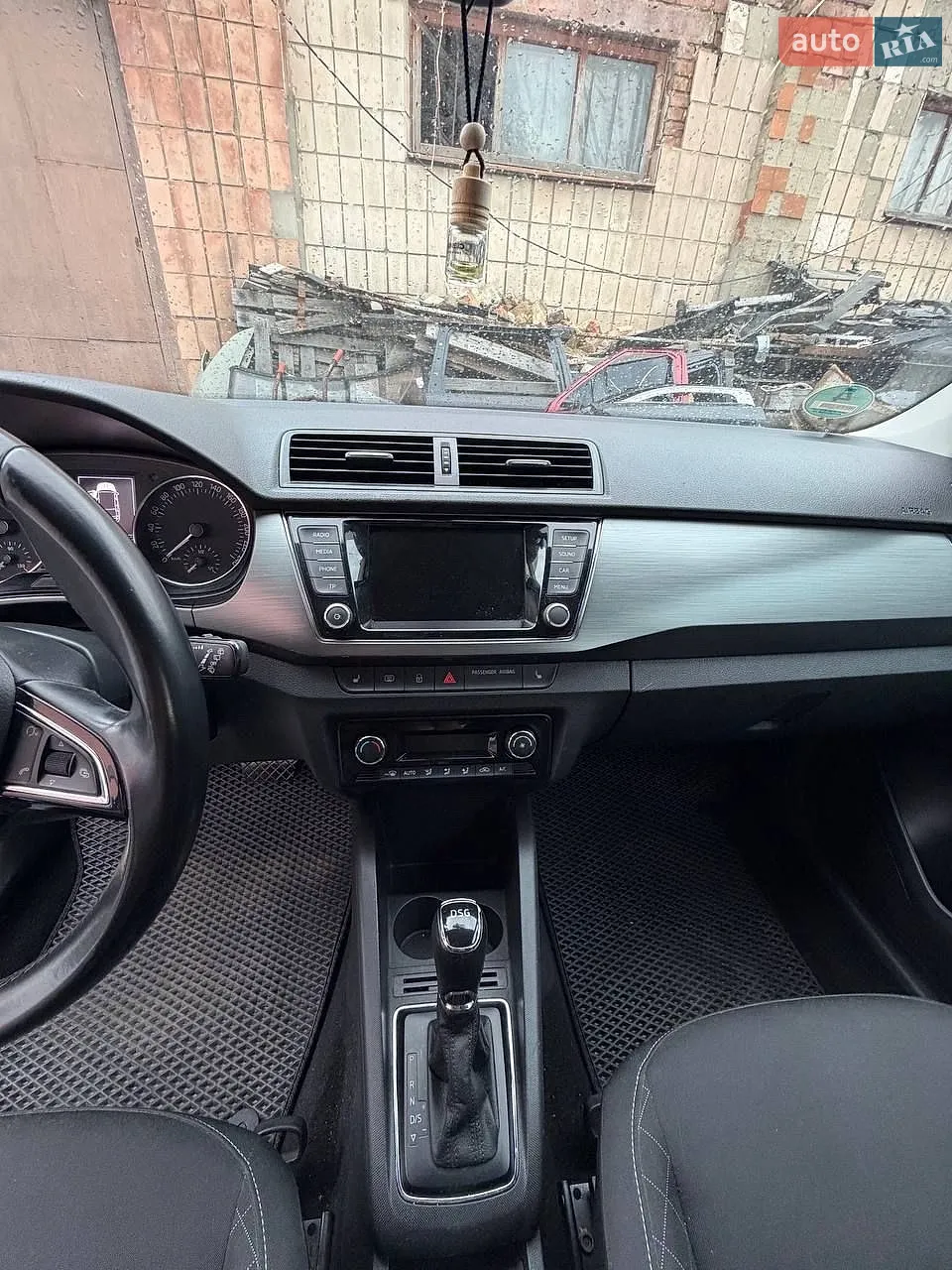 2015 Skoda Fabia - мініатюра 14