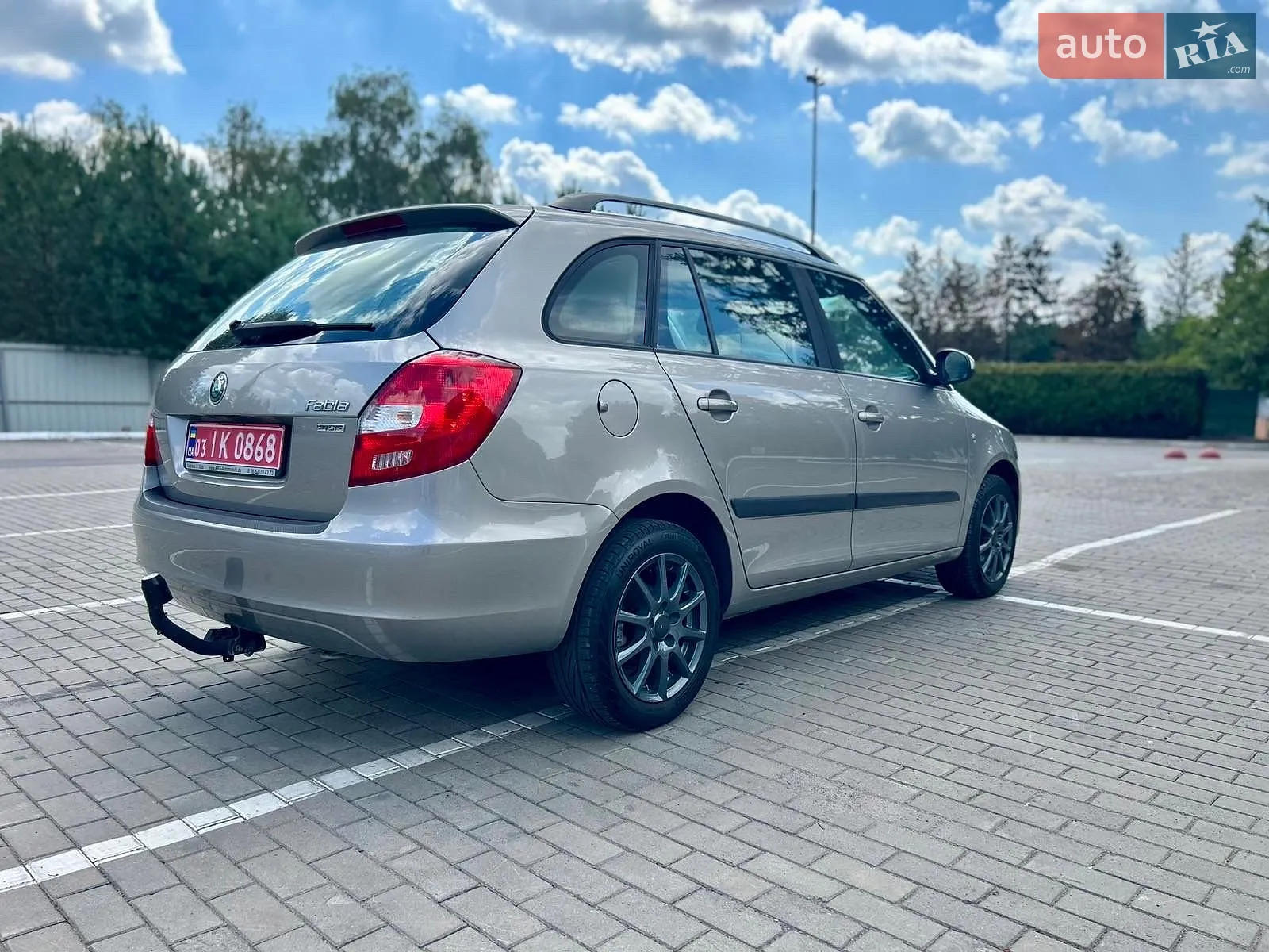 2011 Skoda Fabia - мініатюра 5