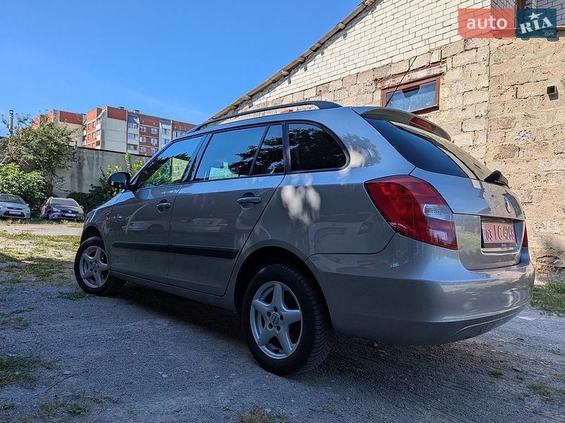 Универсал Skoda Fabia 2009 в Звягеле