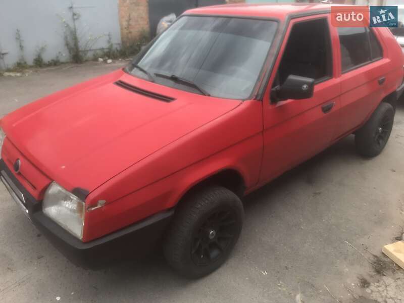 Хетчбек Skoda Favorit 1993 в Вінниці