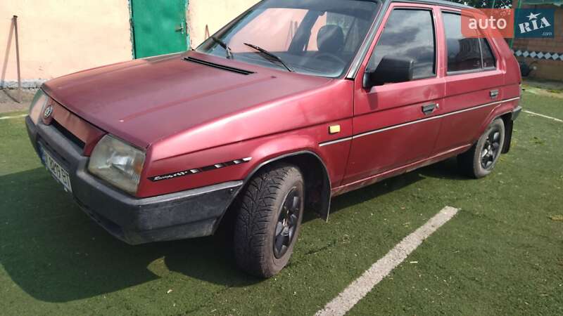 Хэтчбек Skoda Favorit 1991 в Костополе