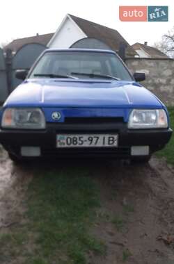 Хэтчбек Skoda Favorit 1991 в Керстенцах