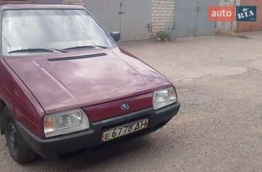 Хэтчбек Skoda Favorit 1992 в Кривом Роге