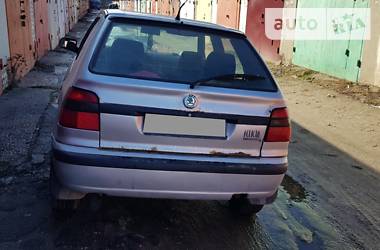 Хетчбек Skoda Felicia 2001 в 