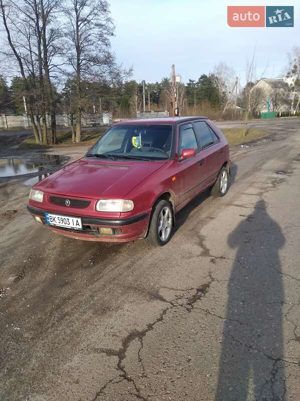 Хетчбек Skoda Felicia 1996 в Сарнах