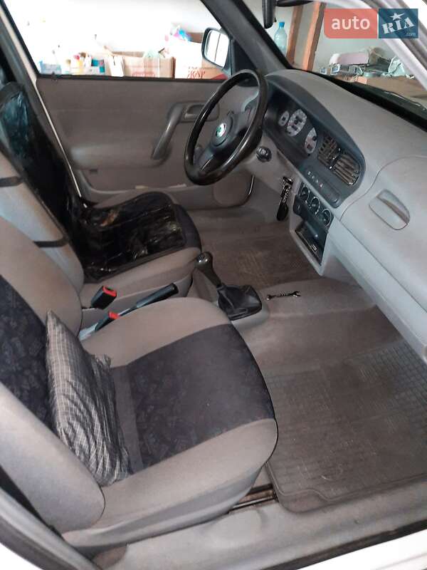 Хетчбек Skoda Felicia 2000 в Києві