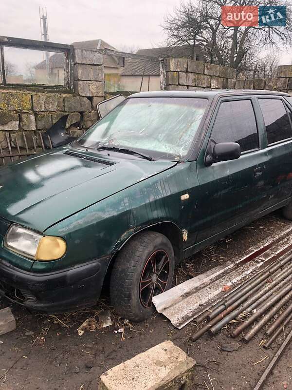 Хэтчбек Skoda Felicia 1997 в Магдалиновке