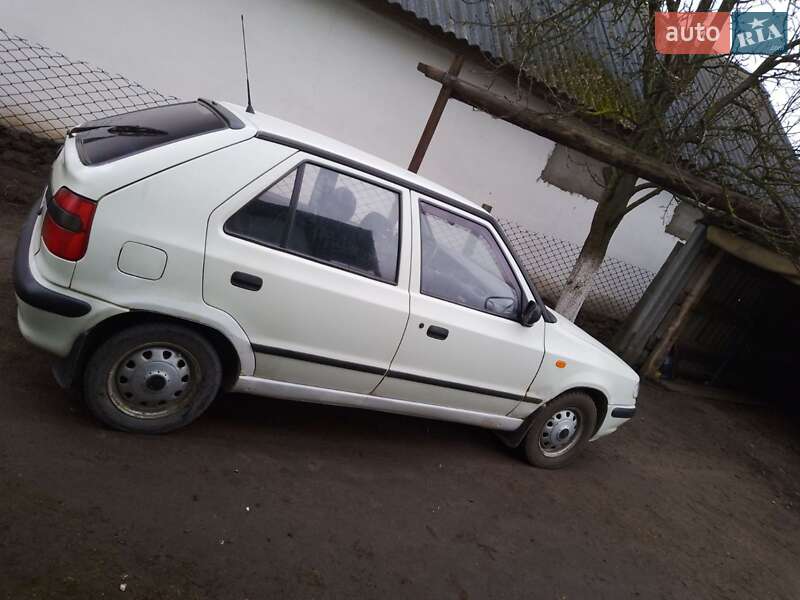 Хетчбек Skoda Felicia 1996 в Рокитному