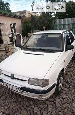 Хетчбек Skoda Felicia 1997 в Минаї