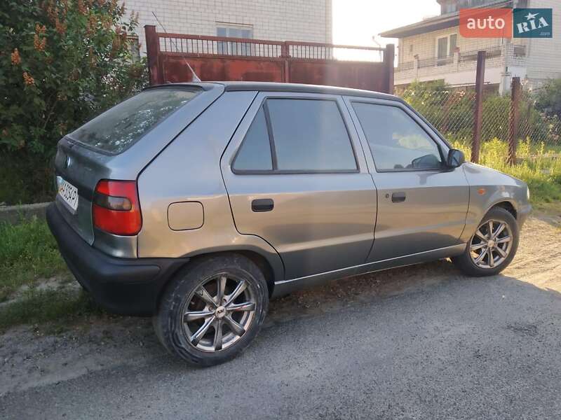 Хэтчбек Skoda Felicia 1998 в Киеве фото 3 Хэтчбек Skoda Felicia 1998 в Киеве