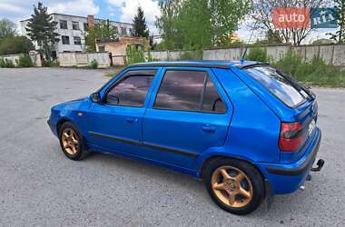 Хетчбек Skoda Felicia 1999 в 