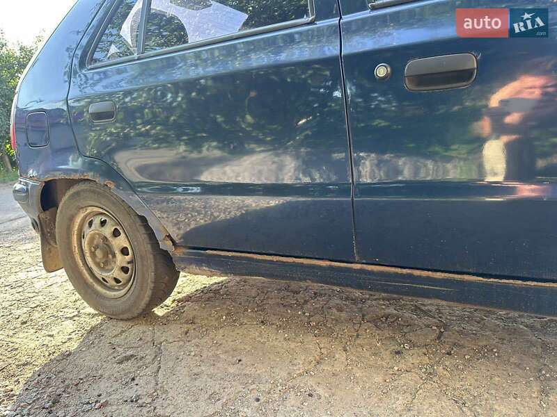 Хэтчбек Skoda Felicia 2001 в Краснограде