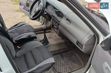 Хэтчбек Skoda Felicia 1998 в  фото 25 Хэтчбек Skoda Felicia 1998 в