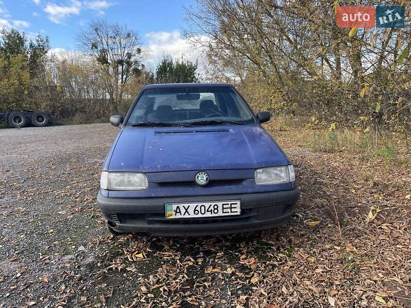 Хетчбек Skoda Felicia 1998 в  фото Хетчбек Skoda Felicia 1998 в