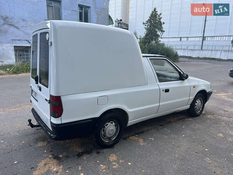 Вантажний фургон Skoda Felicia 2000 в Радивиліві