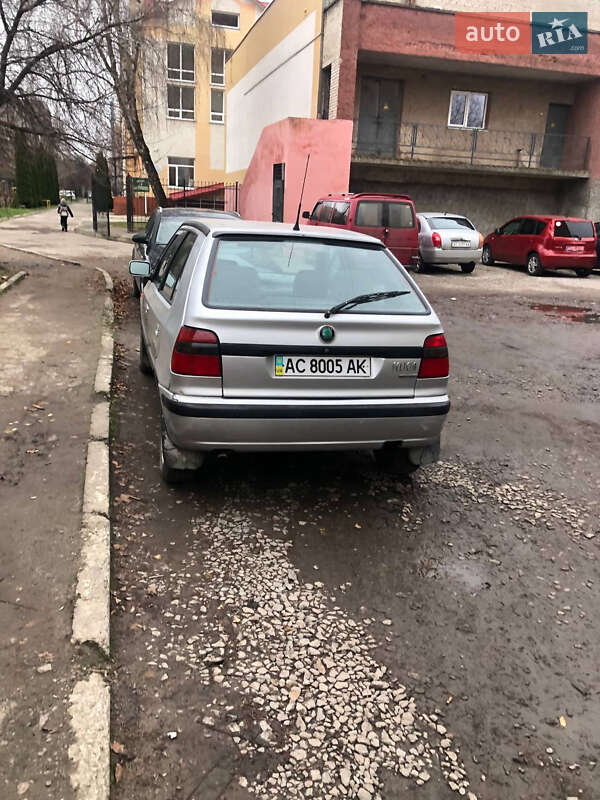 Хетчбек Skoda Felicia 2000 в Луцьку