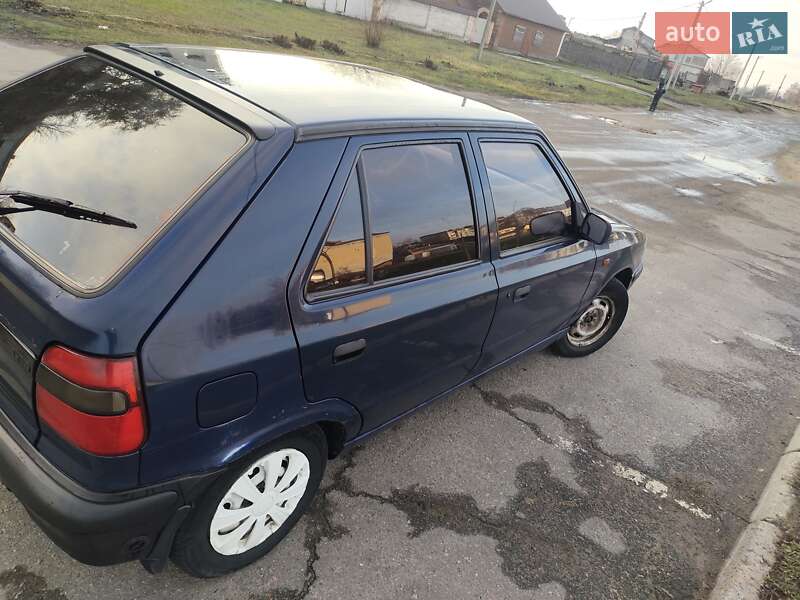 Хэтчбек Skoda Felicia 1995 в Ромнах