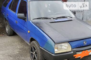 Універсал Skoda Forman 1992 в Дніпрі