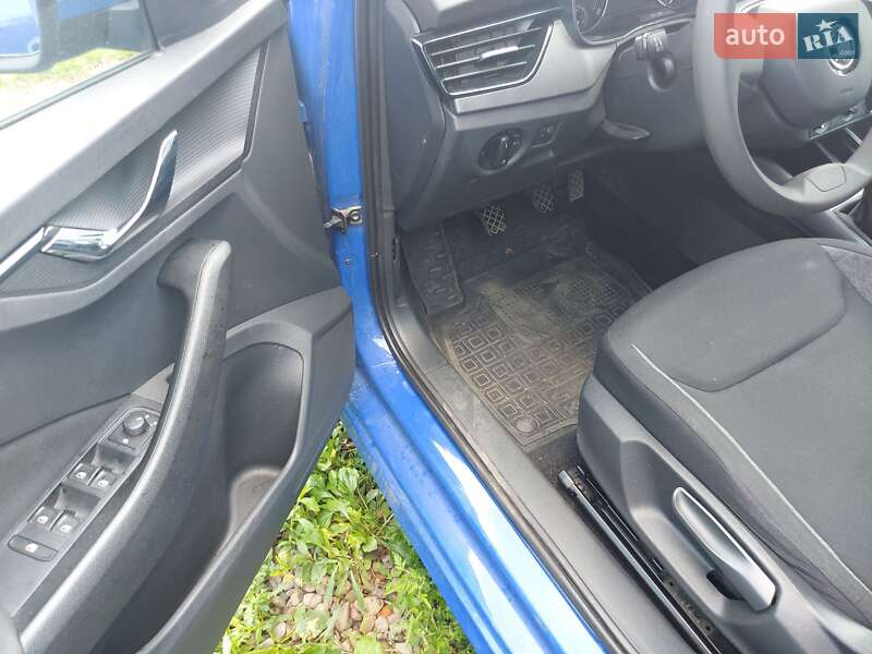 Внедорожник / Кроссовер Skoda Kamiq 2021 в Ужгороде