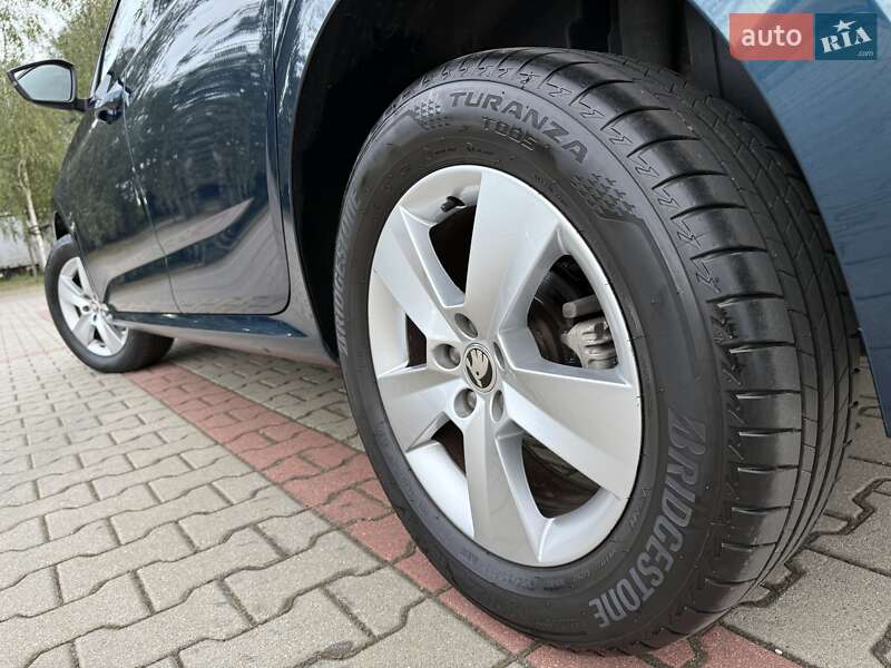 Позашляховик / Кросовер Skoda Kamiq 2021 в Києві