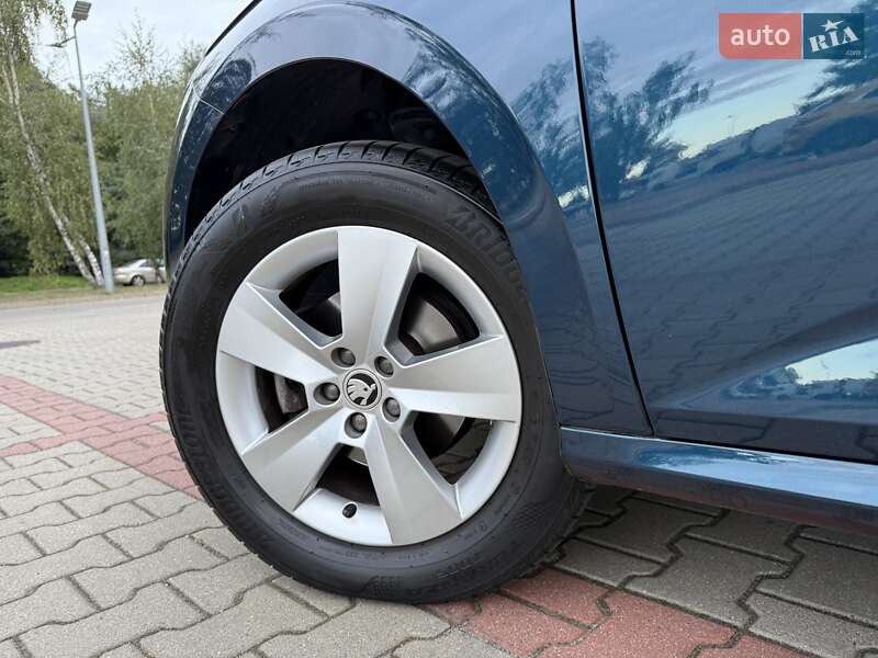 Позашляховик / Кросовер Skoda Kamiq 2021 в Києві