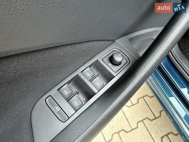 Позашляховик / Кросовер Skoda Kamiq 2021 в Києві
