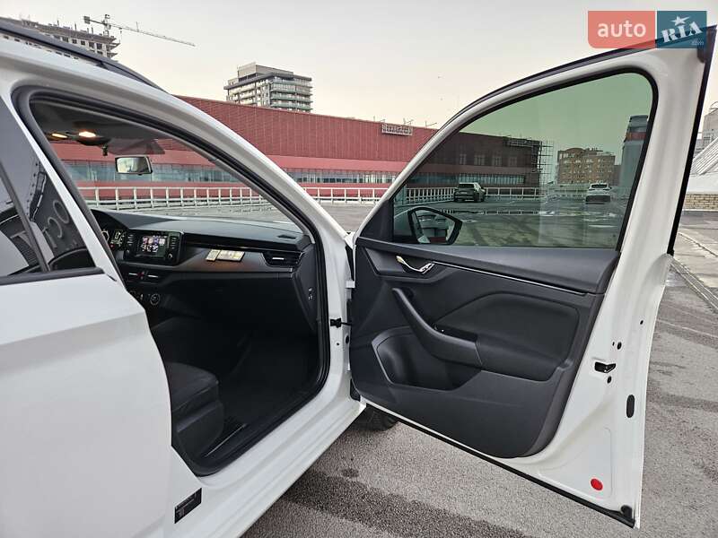 Внедорожник / Кроссовер Skoda Kamiq 2021 в Днепре