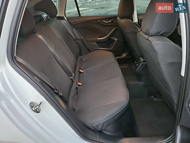 Внедорожник / Кроссовер Skoda Kamiq 2021 в Днепре