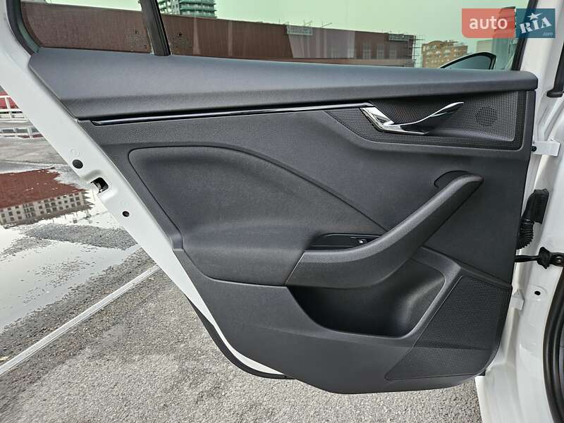 Внедорожник / Кроссовер Skoda Kamiq 2021 в Днепре