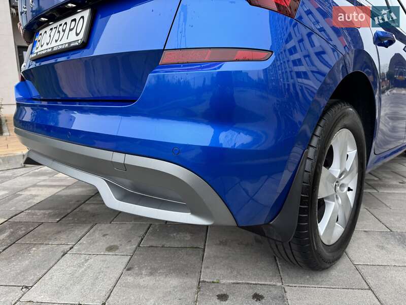 Внедорожник / Кроссовер Skoda Kamiq 2022 в Киеве