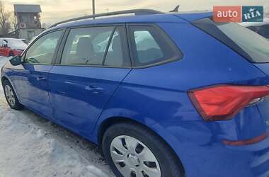 Внедорожник / Кроссовер Skoda Kamiq 2021 в Киеве