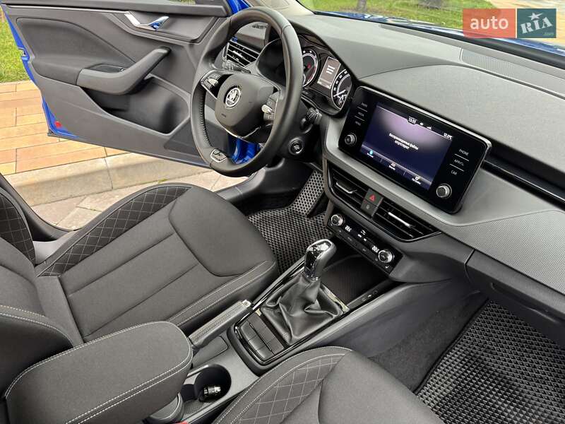 Внедорожник / Кроссовер Skoda Kamiq 2022 в Киеве