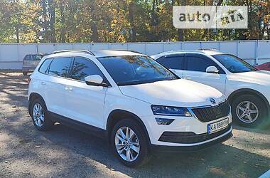 Внедорожник / Кроссовер Skoda Karoq 2021 в Киеве