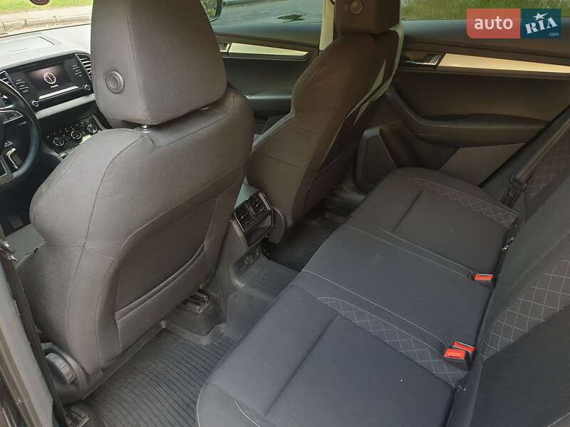 Позашляховик / Кросовер Skoda Karoq 2018 в Києві