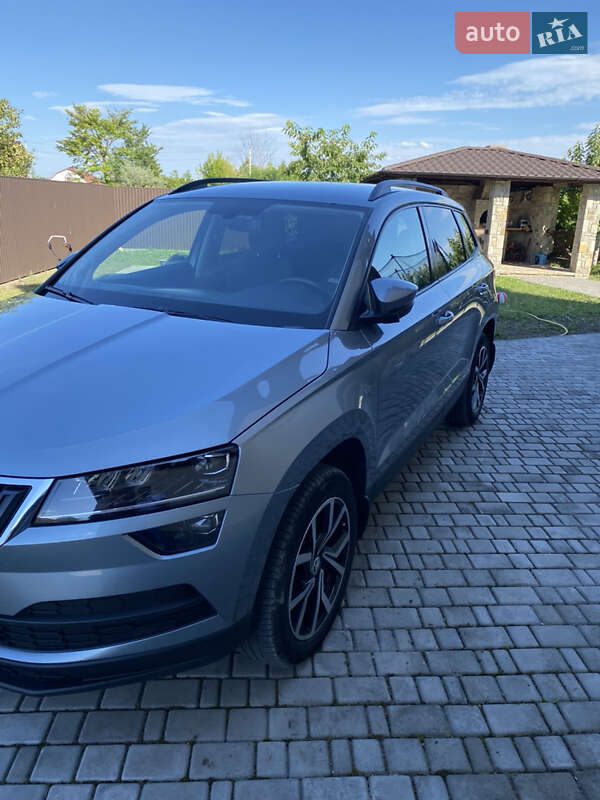Внедорожник / Кроссовер Skoda Karoq 2019 в Каменец-Подольском
