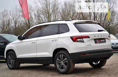 Внедорожник / Кроссовер Skoda Karoq 2020 в 