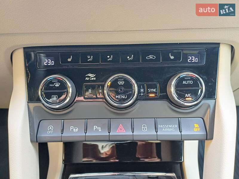 Позашляховик / Кросовер Skoda Karoq 2020 в Ужгороді