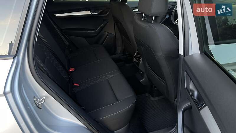 Позашляховик / Кросовер Skoda Karoq 2020 в Києві