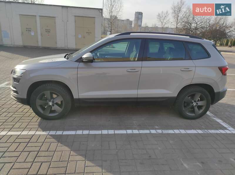 Позашляховик / Кросовер Skoda Karoq 2018 в Києві