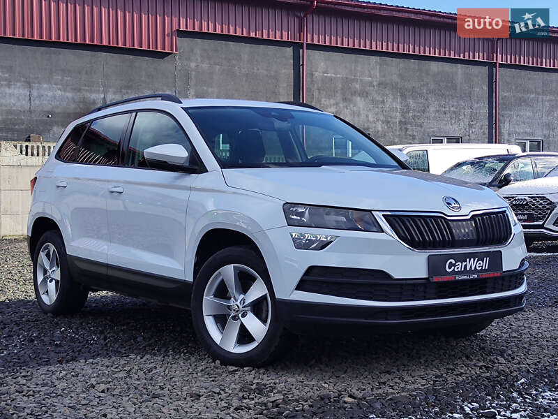 Внедорожник / Кроссовер Skoda Karoq 2021 в 
