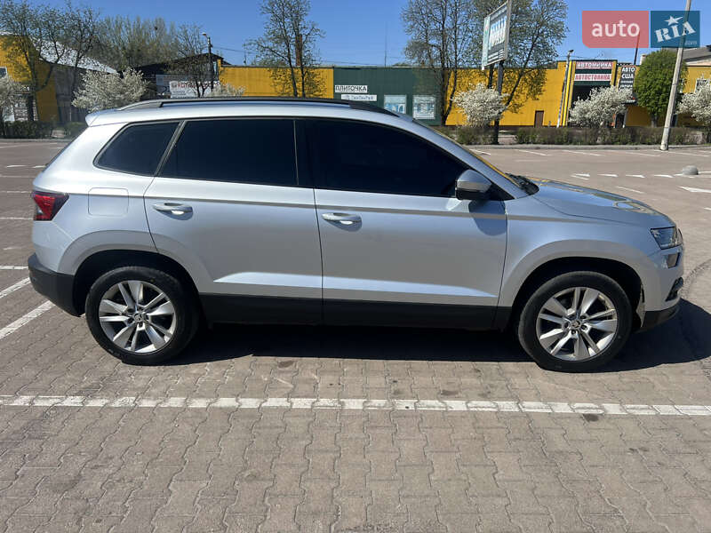 Позашляховик / Кросовер Skoda Karoq 2021 в Києві