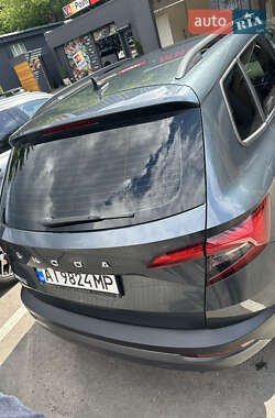 Внедорожник / Кроссовер Skoda Karoq 2021 в 
