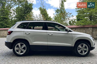 Внедорожник / Кроссовер Skoda Karoq 2020 в 