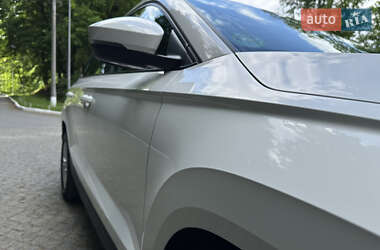 Внедорожник / Кроссовер Skoda Karoq 2020 в 