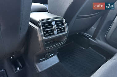 Внедорожник / Кроссовер Skoda Karoq 2020 в 