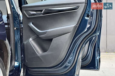 Внедорожник / Кроссовер Skoda Karoq 2021 в 