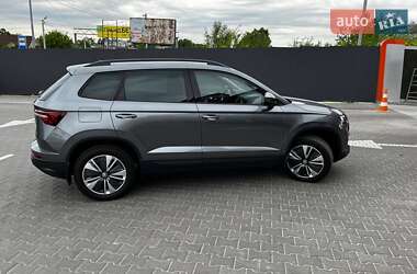Внедорожник / Кроссовер Skoda Karoq 2024 в 