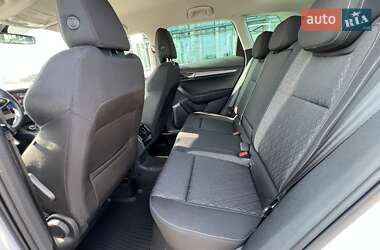 Внедорожник / Кроссовер Skoda Karoq 2023 в 