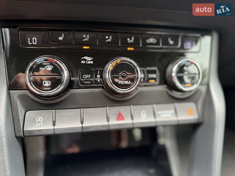 Внедорожник / Кроссовер Skoda Karoq 2018 в Ивано-Франковске