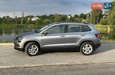 Внедорожник / Кроссовер Skoda Karoq 2021 в 